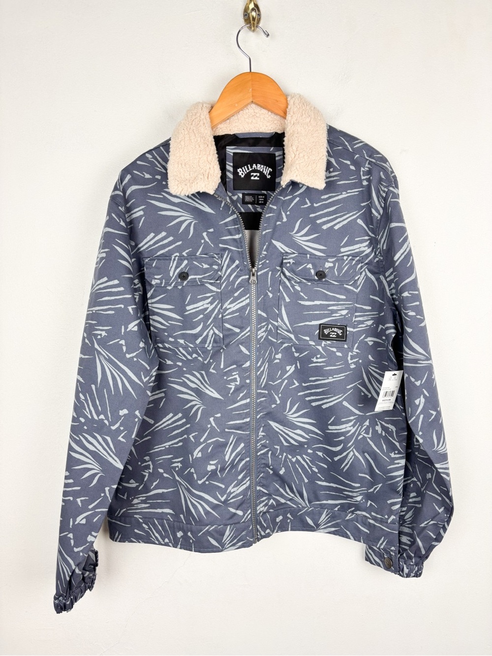 NWT BillaBong Xander Blue Palm Print Lightweight Jacket Sz M - Picture 2 of 11